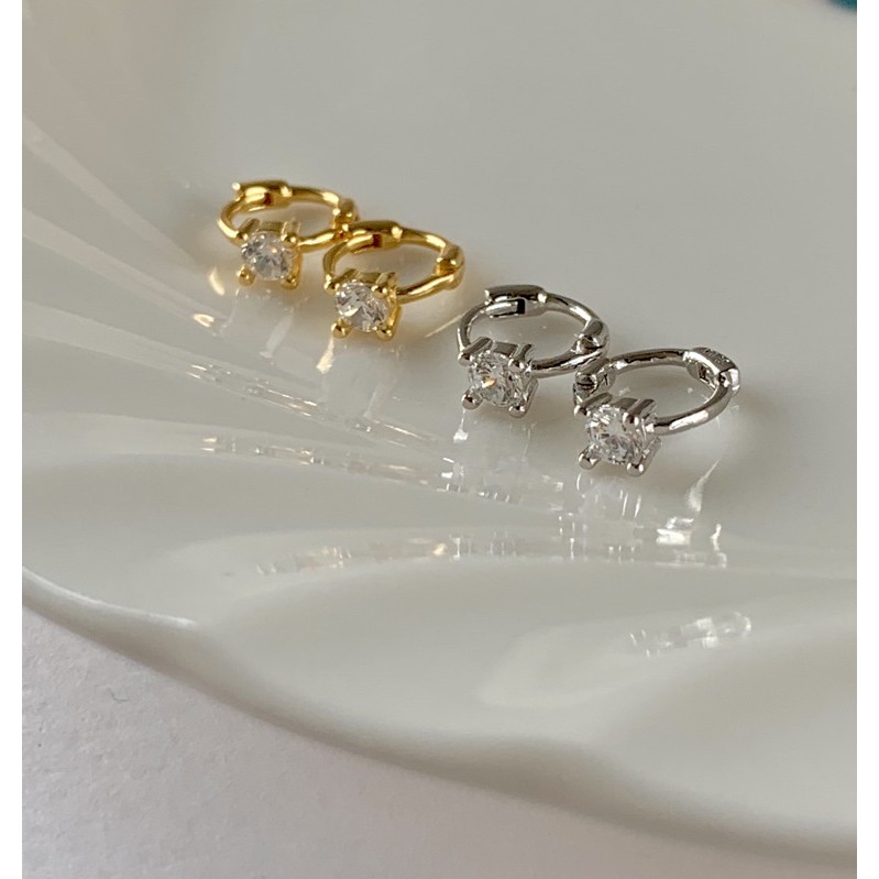 A.piece ต่างหูเงินแท้ [all silver 925] Crystal one-touch 02