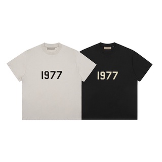 [S-5XL]เสื้อยืดแขนสั้นลําลอง ผ้าฝ้าย พิมพ์ลาย F&amp;G Flocked 1977 พลัสไซซ์ ไซซ์ S-XL แฟชั่นคู่รัก สไตล์คลาสสิก สําหรับผู้ชา