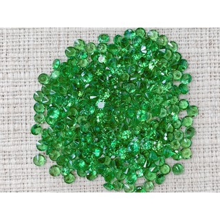 2.5-2.6mm. พลอยซาโวไรท์กลมเจียรเหลี่ยม กะรัตละ 900 บาท