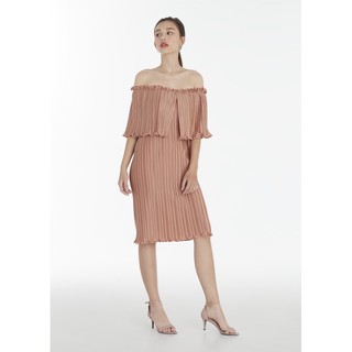 ST Convert Dress เดรสระบายไหล่ ทรงสวย ผ้าพลีทอัดแน่น พรางหุ่น by Stripe and Tie