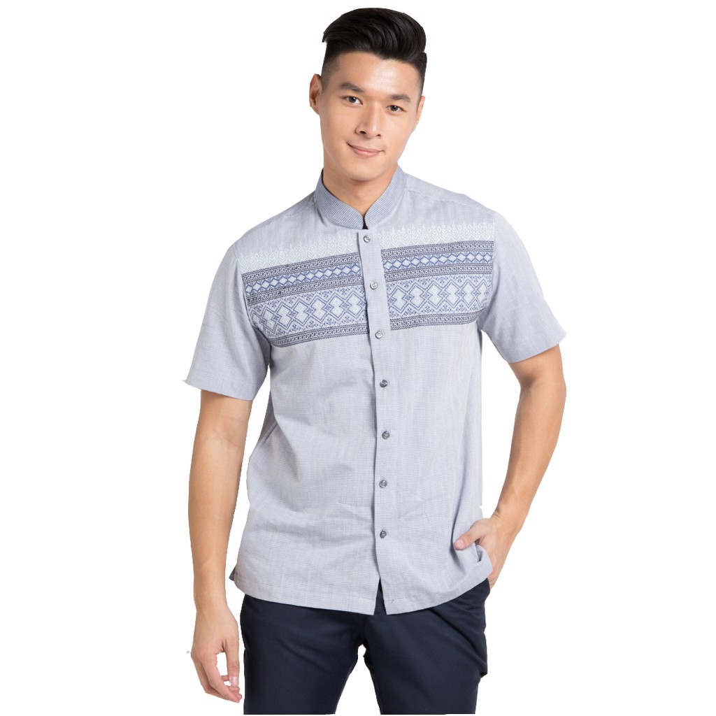 Intresse Baju Koko Buxton Short Blue