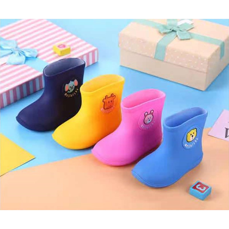 OK SHOPรองเท้าบูทสั้นกันฝน ลายการ์ตูนสัตว์ NO.688
