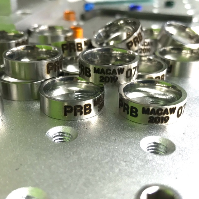 ห่วงขานกสแตนเลส พร้อมพิมพ์ชื่อ-เบอร์โทร