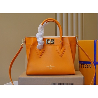 พรี ​Louis Vuitton onmyside pm M57730 กระเป๋าถือกระเป๋าสะพายกระเป๋าแฟชั่นแบรนด์เนน กระเป๋าสะพายไหล่