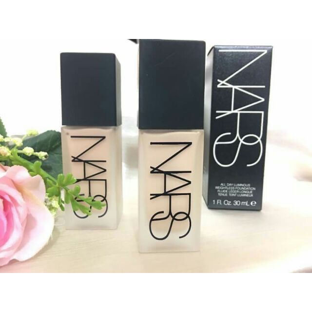 รองพื้น NARS