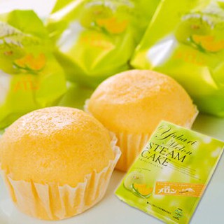 Yubari Melon Steam Cake ยูบาริเมล่อนเค้ก เค้กเมล่อน จากญี่ปุ่น เค้กญี่ปุ่น  (1กล่องใหญ่ บรรจุ20ชิ้น)