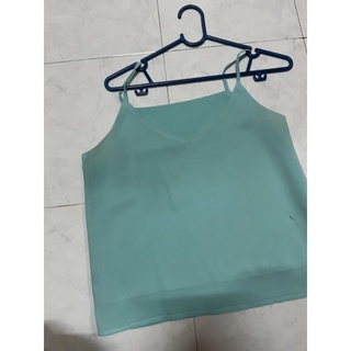 เสื้อสายเดี่ยว สีมิ้นต์ #มือสอง