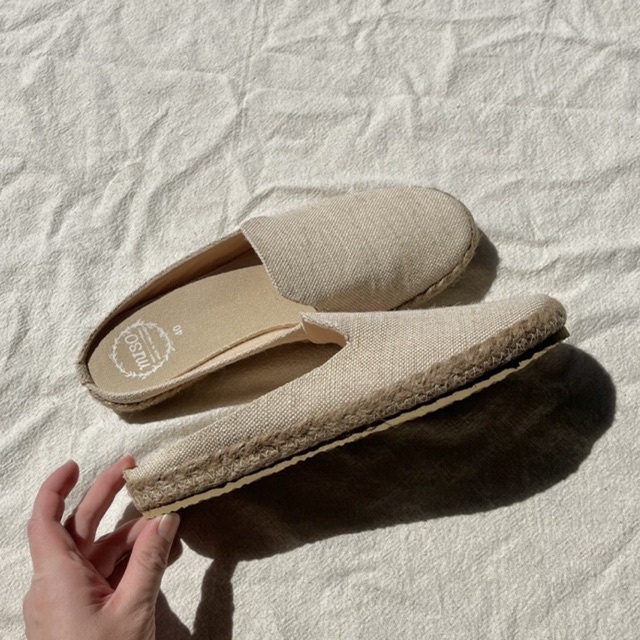 (พร้อมส่ง ผลิตโดยช่างคนไทย 🇹🇭) รองเท้างานแฮนด์เมดเปิดส้น พื้นผ้าแคนวาส พื้นนุ่ม รุ่น UU