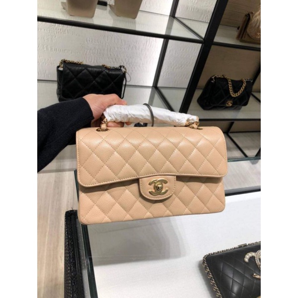 Chanel Classic medium size 10" caviar​/lambskin in Beige​/blue GHW Comes with box card and Dust bag Price : 376,999฿