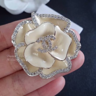 Chanel Brooch เข็มกลัดชาแนล งานไฮเอนค่ะ แสตมป์ครบ งานน่าร๊ากกก ดูดี