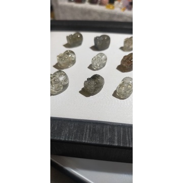 绿貔貅发 Xi (通孔)Green Rutile Tourmaline / Green Rutile Super 7 spacer