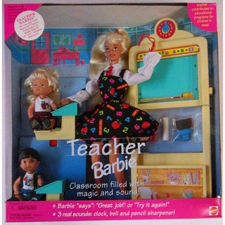 **กล่องไม่สวย**  Teacher Barbie Doll Set