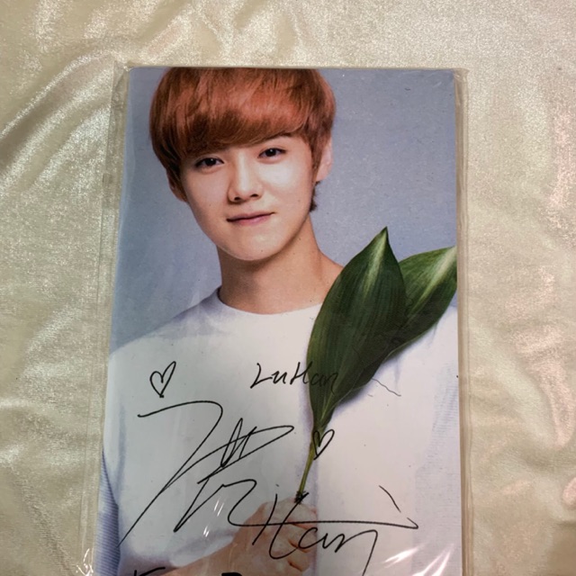 สมุดจด LUHAN EXO จากหน้าการ์ด Natural Republic