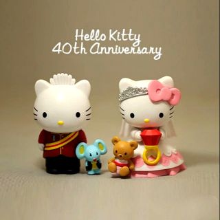 โมเดล คิตตี้ เจ้าชายกับเจ้าหญิง &gt;&gt;  Sanrio Hello Kitty Figures Model Set