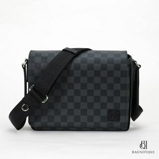 NEW LV DISTRICT MESSENGER PM BLACK DAMIER GRAPHITE CANVAS SHW MICROCHIP