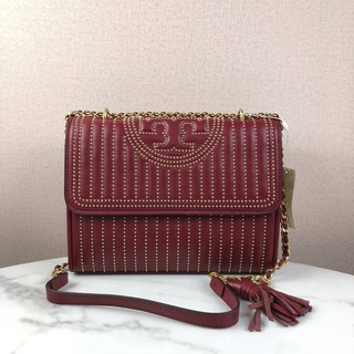 กระเป๋าสะพาย TORY BURCH เปิด - ปิดกระเป๋าด้วยกระดุมแม่เหล็ก สีแดง