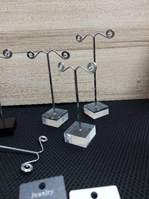 โชว์ต่างหู ฐานอคิลิค(1เซต3ชิ้น)