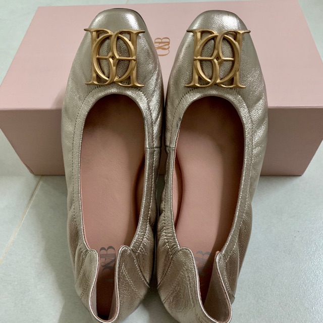 used like new #audreycrestonb #oandb sz. 39 #oandb_official สี Elegance gold สภาพ 90%#o&b#oandbshoes