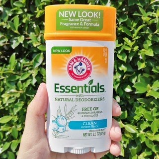 Arm &amp; Hammer™ Essentials™ Natural Deodorant For Men and Women, Clean Jupiter Berry 71g ระงับกลิ่นกาย #โรลออนสติ๊ก