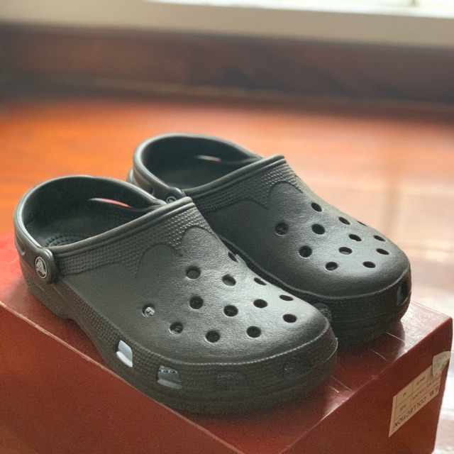 CROCS รองเท้าแตะUnisexสีดำรุ่นClassic Mไซส์6-7 /W8-9