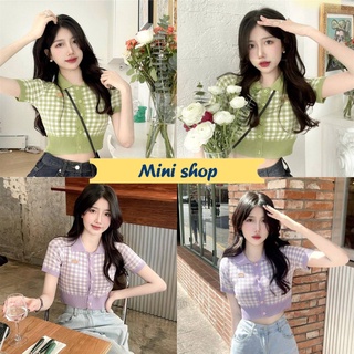 Mini shop🌸พร้อมส่ง🌸 (58065) เสื้อไหมพรมแขนสั้นคอปก ลายตารางสีน่ารักมาก -C