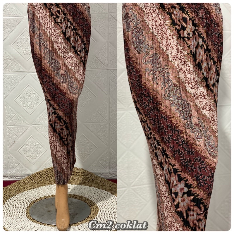 Real PPICT BATIK PLISKET SKIRT / KELAYA BOTTOM / KEBAYA SKIRT / GRADUATION / MOTIF