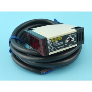 E3JK-R4M1 omron  12to240v มีแผ่นสะท้อน และขายึด