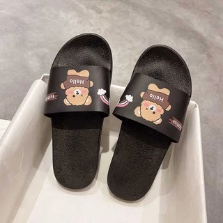 พร้อมส่ง รองเท้าแตะผู้หญิง (หมีHello) รองเท้าแตะยางพื้นนุ่มใส่สบาย （แนะนำให้ซื้อเพิ่ม1เบอร์)
