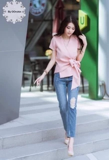 PLOYLY CLOSET | Arielle Bow เสื้อผูกโบว์ด้านข้าง คอวี เสื้อออฟฟิศสีสุภาพ ใส่งานแต่ง เสื้อทำงานผู้หญิง