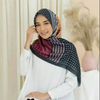 Mylas ลดราคาล่าสุด HIJAB ทรงสี่เหลี่ยมผืนผ้า