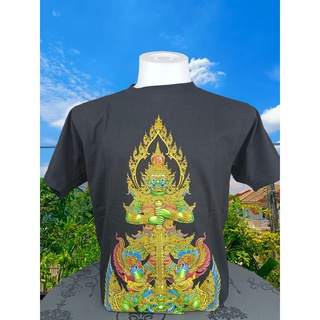 เสื้อยืด ลายไทย คอกลม สีดำ ลายท้าวเวสสุวรรณตาหวาน T105ABLACK