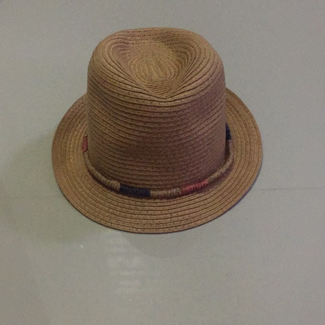 Used หมวกเด็ก Zara