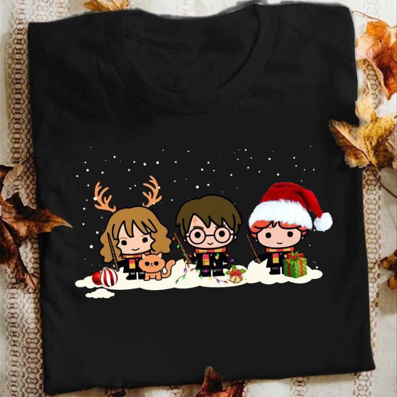 ผ้าฝ้ายแท้ คอลูกเรือเสื้อยืดลําลอง พิมพ์ลายตัวอักษร Harry Potter Chibi เข้ากับทุกการแต่งกาย สําหรับผ