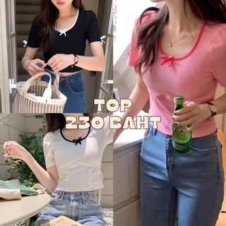 พร้อมส่ง เสื้อยืดคอกลมแขนสั้นสีชมพู สีดำและสีขาว ทรงครอป ทรงเข้ารูป ดีเทลกุ๊นขอบตัดกับสีเสื้อ มีเย็บติดโบว์เล็กๆน่ารัก