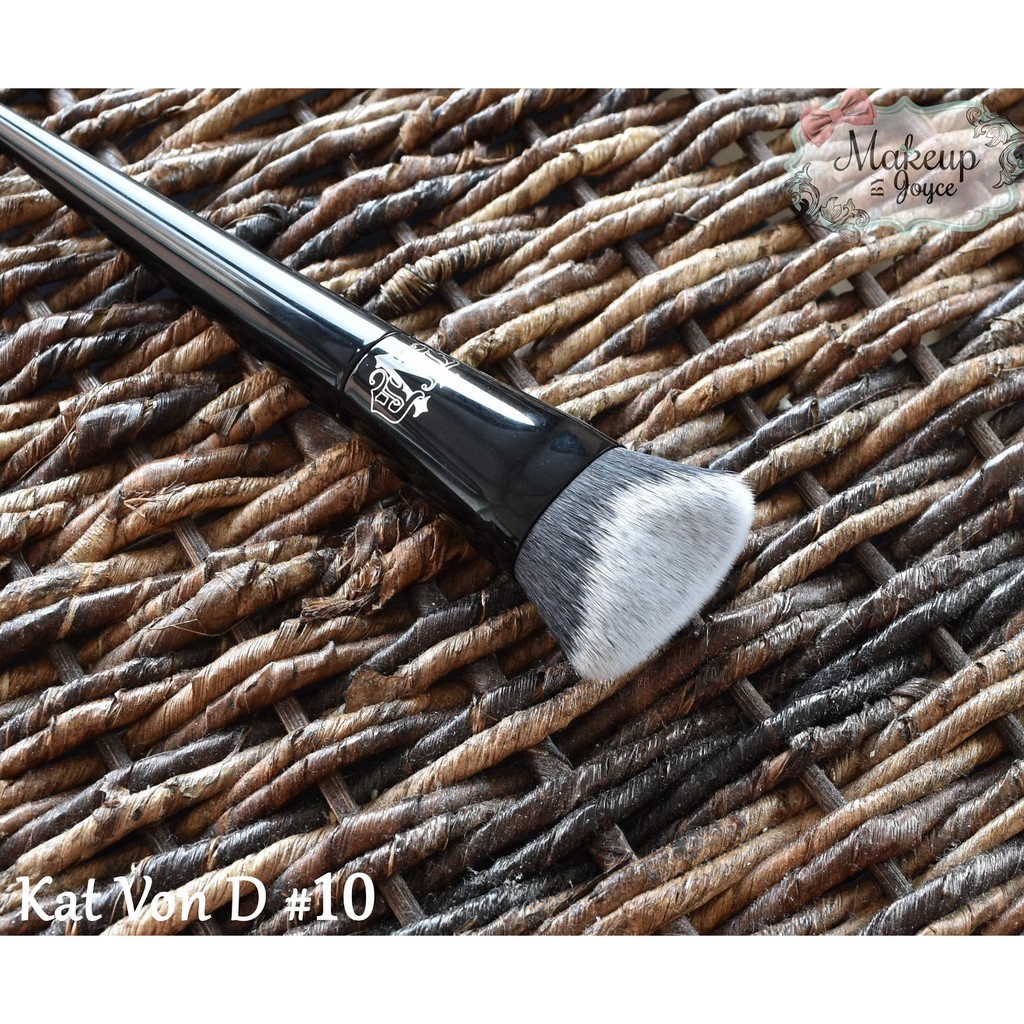 KVD แปรงลงรองพื้น