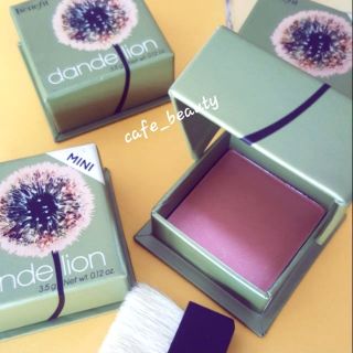 ปัดแก้มเบเนฟิต Benefit dandelion brightening finishing powder มี 2 ไซส์ ขนาดปกติ 7 กรัม และขนาดทดลอง 3.5 gm