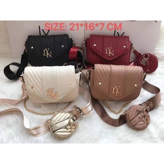 Lyn  กระเป๋า สะพายข้าง แถมใบลูก  Code:B3D290765 แบรนด์แท้ 100% งาน Outlet