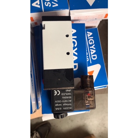 ถูกสุด! โซลินอยด์ วาล์ว Airtac Solenoid รุ่น Valve 4V310-08  AC 220v Dc 24vbส่งสินค้าทุกวัน