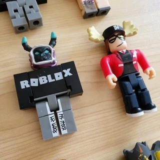 Roblox Building Blocks Virtual World Games หุ่นยนต์รุ่น World Action Figure
