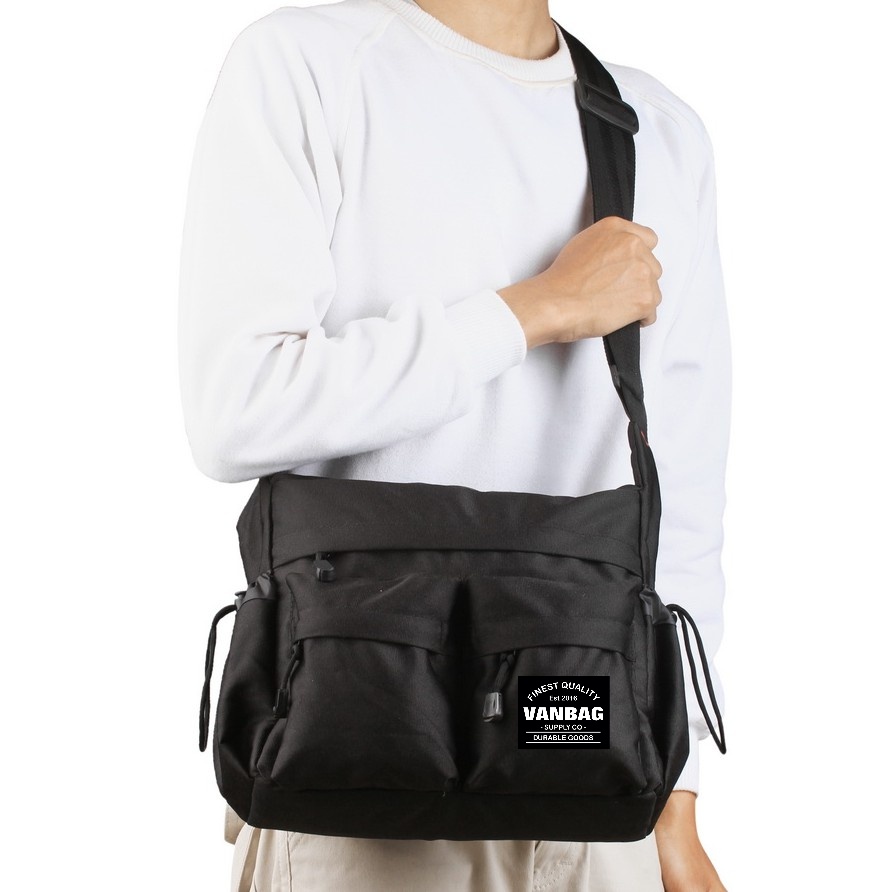 รุ่นใหม่ SIMPLE STYLISH SLING BAG