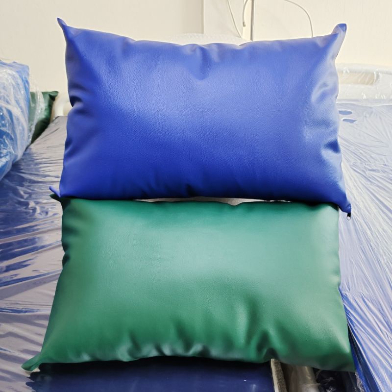 ส่งด่วน หมอนใยสังเคราะห์หุ้มหนัง pvc มีซิป หมอนผู้ป่วย หมอนคนไข้ หมอนรองคอ