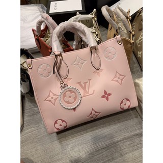 louis vuitton 2500บาท