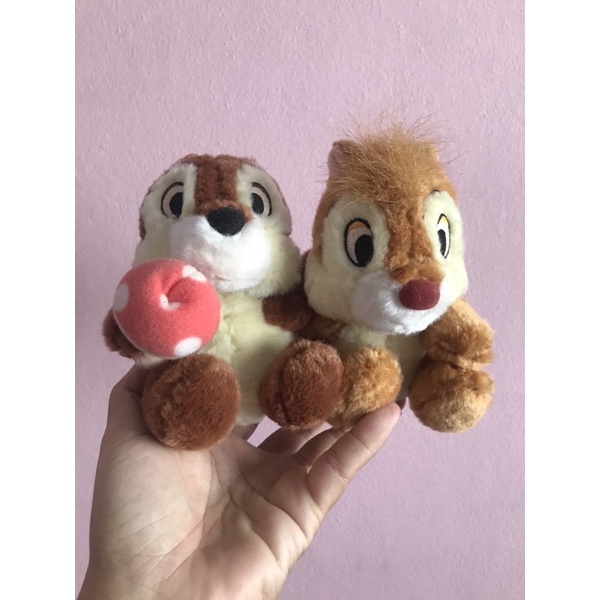 ตุ๊กตามือสอง chip and dale
