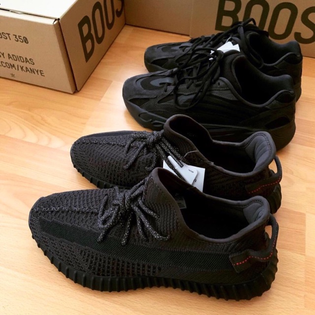 Adidas Yeezy boost 350 black static