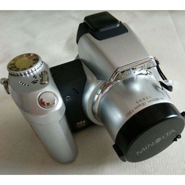 กล้องดิจิตอล Minolta Dimage Z1 มือสอง