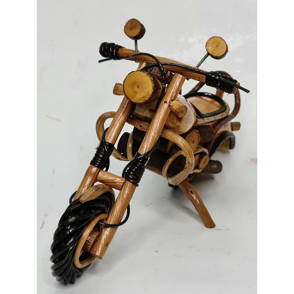 รถมอเตอร์ไซค์ ไม้ หวาย งานฝีมือ