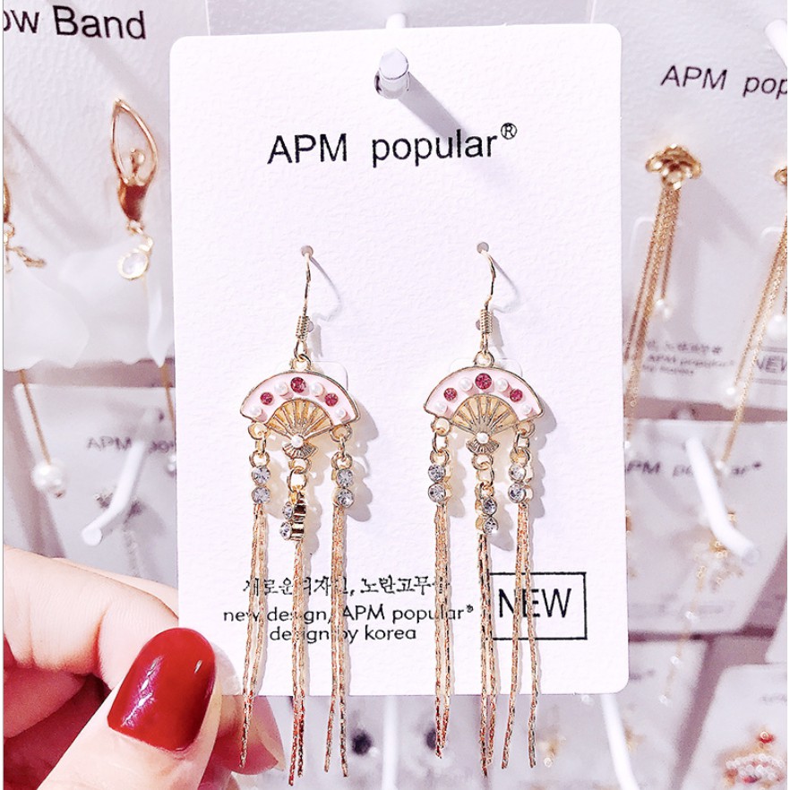 S925 EARRINGS สไตล์ 925 เข็มเงินสไตล์พัดลมยาว EARRINGS สไตล์ชาติพันธุ์ที่ไม่ซ้ํากัน Influencer พู่ E