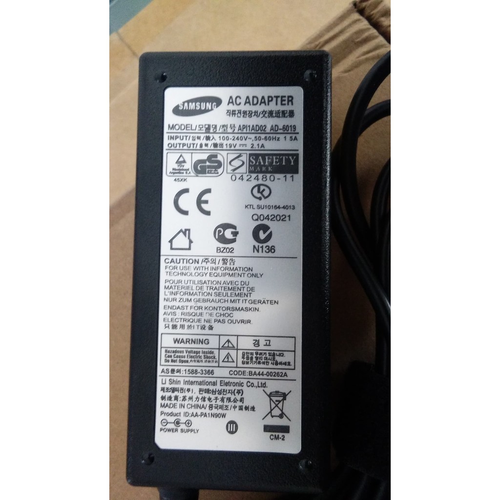 Adapter Notebook Samsung  19V 2.1A - 3A //(ขนาดหัวเสียบ 3.0x1.1) สายชาร์ตไฟโน๊ตบุค เทียบเกรดA