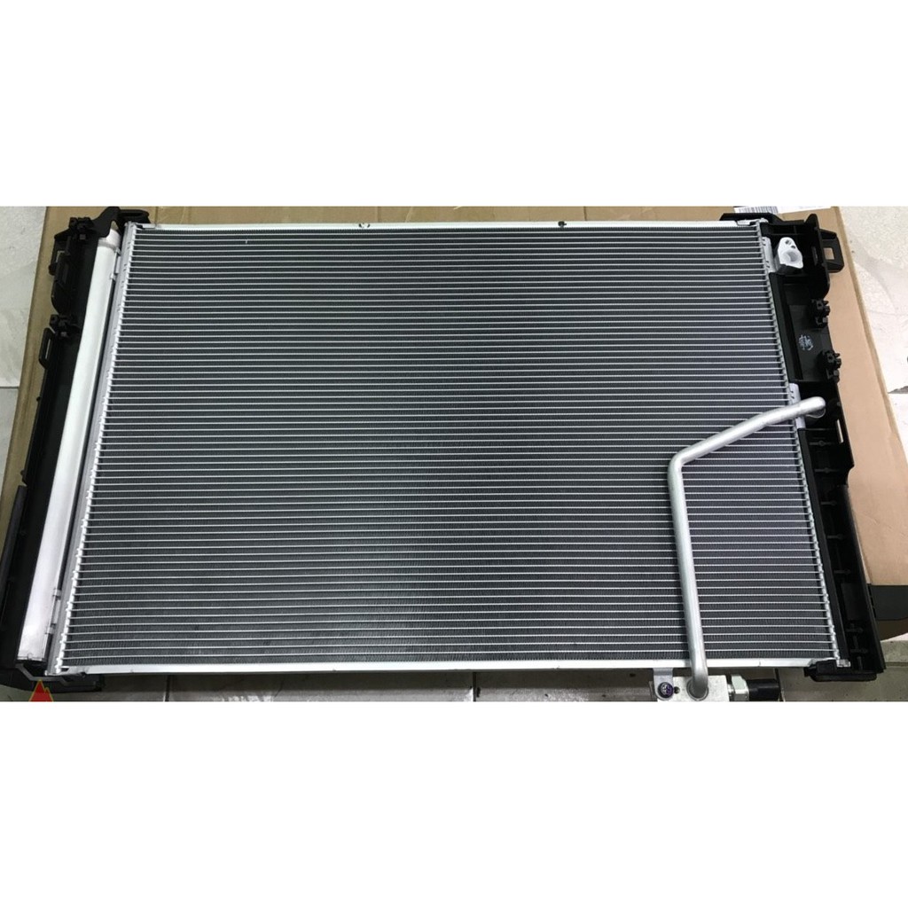 Condensor Mercedes benz W212 E200 E250 E350
