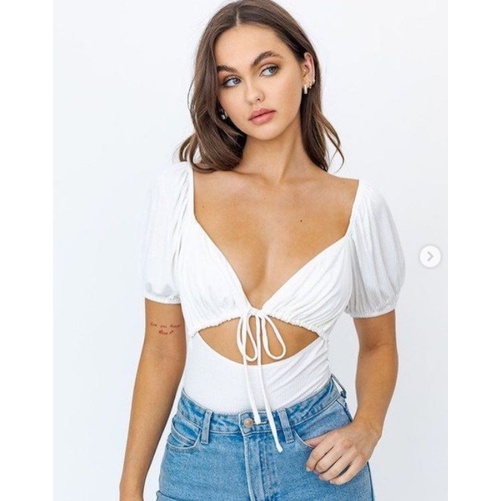 พร้อมส่ง 🧬🧬 ALLIE TOP 🧬🧬